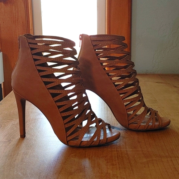 Heart in D Shoes - Heart in D Natural Leather Strappy Heels